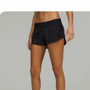 Lululemon Speed Up Low-Rise Shorts 2.5"